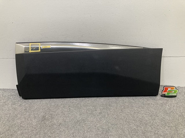 新品!3008 P84系 純正 左 リア サイドパネル ドアガーニッシュ プロテクターモール 9811404577 98646474VV 素地 プジョー(152363)