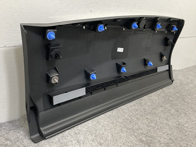 新品!3008 P84系 純正 左 リア サイドパネル ドアガーニッシュ プロテクターモール 9811404577 98646474VV 素地 プジョー(152363)