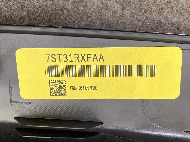 新品!ジープコンパス M624 純正 左 フロント フェンダーアーチモール/オーバーフェンダー 7ST31RXFAA 7ST30RXFAA 素地(152367)