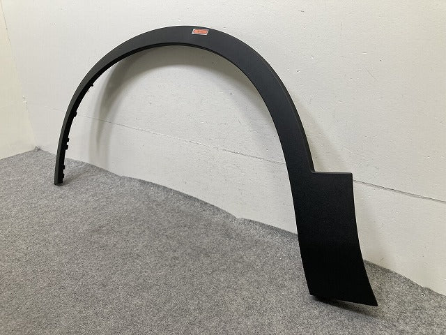 新品!XC40 XB系 純正 左 フロント フェンダーアーチモール/オーバーフェンダー 32409188 素地 ボルボ(152376)