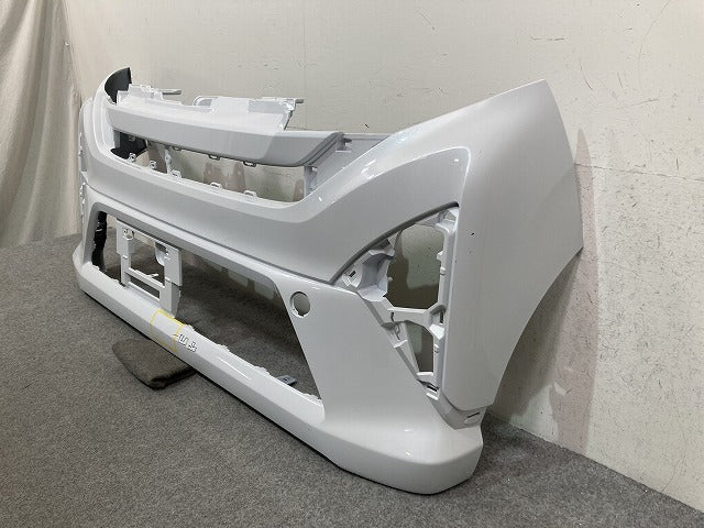 ムーヴ LA850S LA860S 純正 フロント バンパー Fバンパー 52119-B2G60 シャイニングホワイトパール W25 ダイハツ(152385)