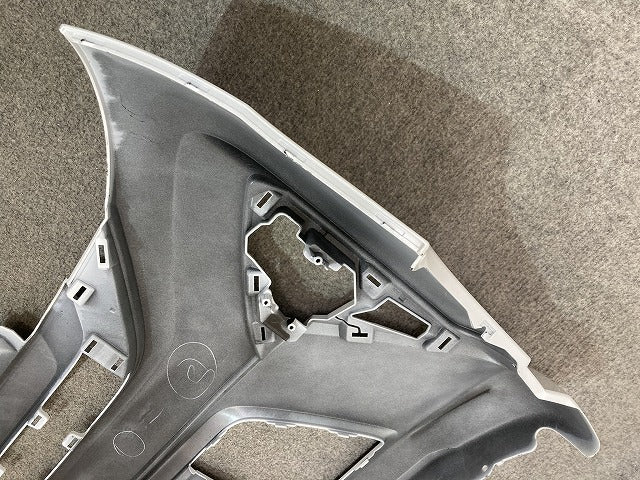 ムーヴ LA850S LA860S 純正 フロント バンパー Fバンパー 52119-B2G60 シャイニングホワイトパール W25 ダイハツ(152385)