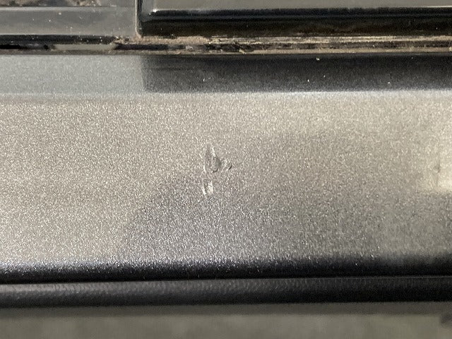 ノート/NOTE E13/SNE13 純正 前期 フロント バンパー スポイラー グリル付 62022 6XJ0H ダークメタルグレーメタリック KAD 日産(152389)