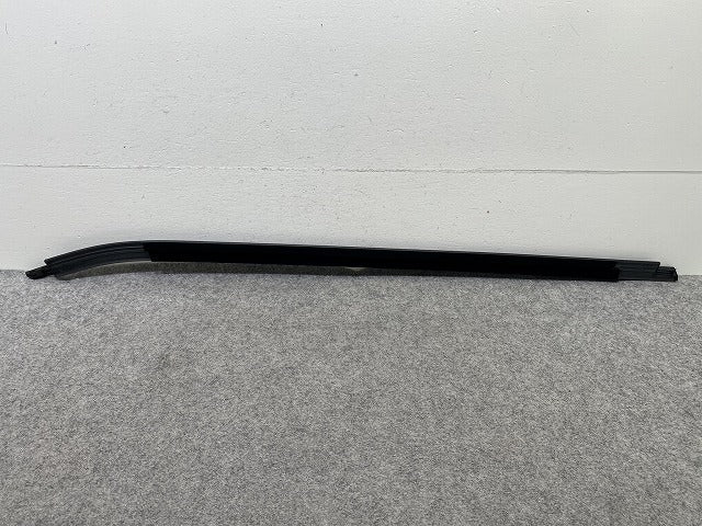 新品!X3/X4 G01/G02 純正 左 フロント ドア ウィンドウモール 水切りモール 51357410015 BMW(152402)