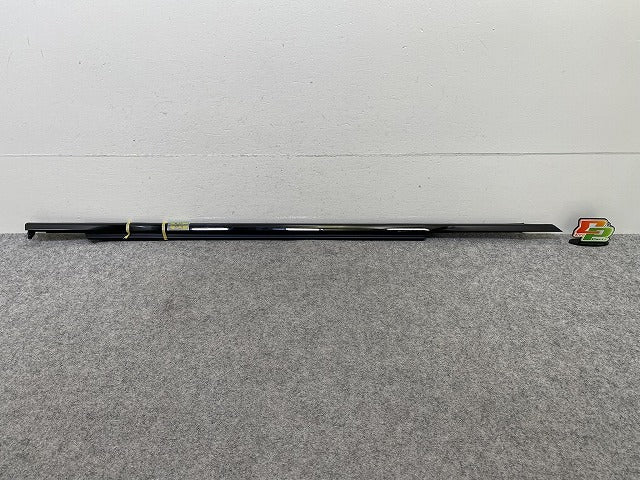 新品!5シリーズ G30 純正 右 フロント ドア ベルトモールアウター 51337404026 ブラック ソリッド BMW(152404)