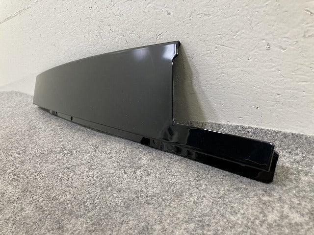 新品!Eクラス W213 純正 右 フロント ドアモール トリムモール W213 690 0187 ブラック ソリッド メルセデスベンツ(152406)