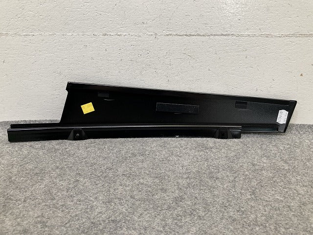 新品!Eクラス W213 純正 右 フロント ドアモール トリムモール W213 690 0187 ブラック ソリッド メルセデスベンツ(152406)