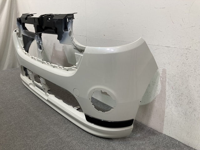 ムーヴ キャンバス/キャンパス LA800S/LA810S 純正 フロント バンパー Fバンパー 52119-B2C80/90 パールホワイトIII W24 ダイハツ(152433)