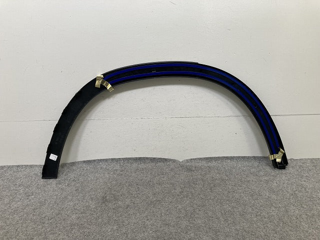 新品!GLAクラス X156 純正 左 リア フェンダーアーチモール/オーバーフェンダー A156 885 1300 1568851300 素地 メルセデスベンツ(152453)