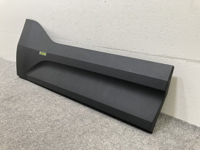 新品!XC40 XB系 純正 右 リア サイドパネル ドア モール/プロテクター 32409187 V32409187 素地 ボルボ(152456)