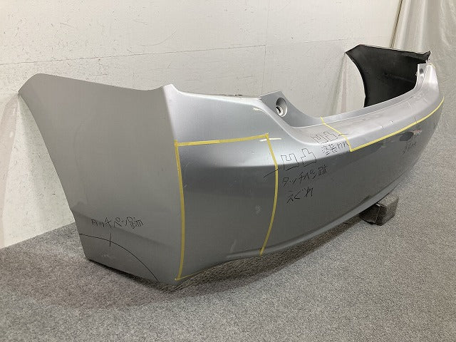 プリウス 30系/ZVW30 純正 リア バンパー Rバンパー 52159-47050 シルバーメタリック 1F7 トヨタ(152480)
