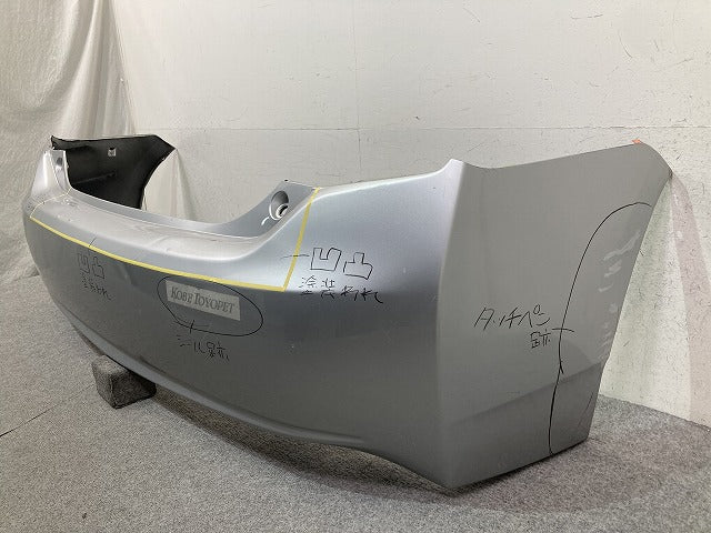 プリウス 30系/ZVW30 純正 リア バンパー Rバンパー 52159-47050 シルバーメタリック 1F7 トヨタ(152480)