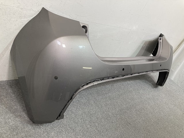 ヤリス KSP210/MXPA10/MXPA15/MXPH10/MXPH15 純正 リア バンパー 52159-K0010/20/50 アバンギャルドブロンズメタリック 4V8 トヨタ(152482)