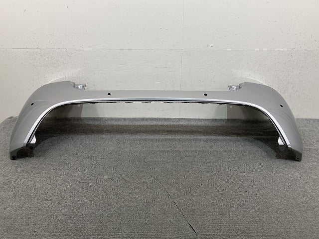 ヤリス KSP210/MXPA10/MXPA15/MXPH10/MXPH15 純正 リア バンパー 52159-K0010/20/50 シルバー メタリック トヨタ(152483)
