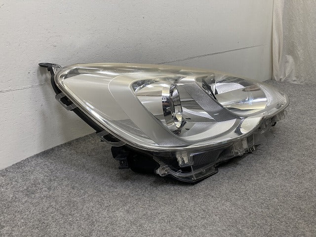 アクア/AQUA NHP10 純正 中期 右 ヘッドライト/ランプ ハロゲン レベライザー 刻印A KOITO 52-291 トヨタ(152517)