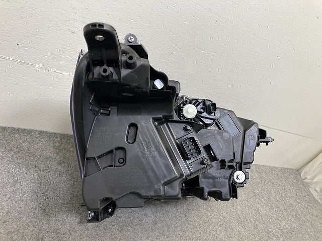 ライズ A200A/A210A/A201A/A202A 純正 左 ヘッドライト/ランプ LED レベライザー LH ICHIKOH 1990 トヨタ(152528)