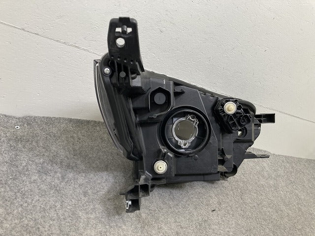eKスペース B34A/B35A/B37A/B38A 純正 前期 左 ヘッドライト/ランプ ハロゲン レベライザー KOITO 100-23778 MQ716662 三菱(152531)