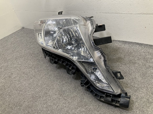 ランドクルーザー/ランクル TRJ150W 純正 右 ヘッドライト/ランプ ハロゲン レベライザー 刻印P RH KOITO 60-201 トヨタ(152554)