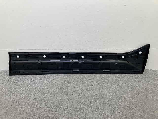 新品!XC40 XB系 純正 左 フロント ドア ロアモール/プロテクター 32409184 素地 ボルボ(152559)