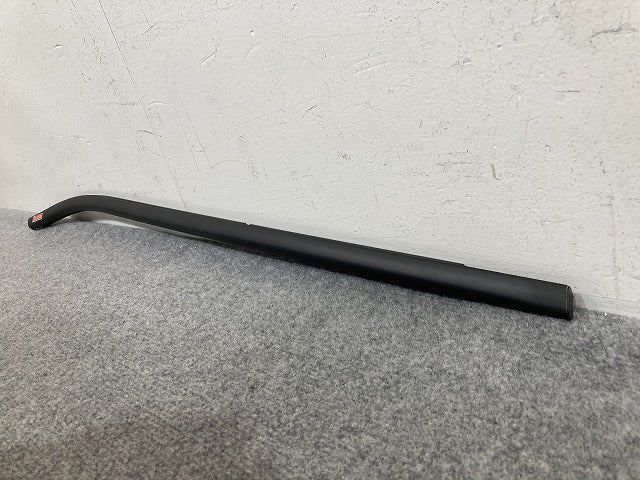 新品!ジープ レネゲード BU系 純正 右 ドア ベルトモールアウター 68280331AA 素地 クライスラー(152562)