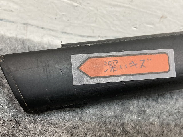 新品!ジープ レネゲード BU系 純正 右 ドア ベルトモールアウター 68280331AA 素地 クライスラー(152562)
