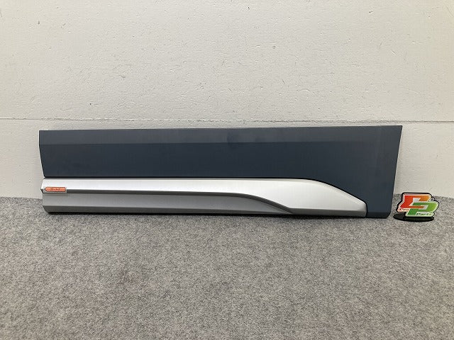 新品!Q5 FY系 純正 左 リア ドア モール/プロテクター 80A.853.969.A 80A853969GGRU 未塗装 アウディ(152567)