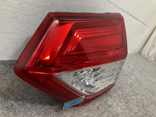 フリード GB5/GB6/GB7/GB8 純正 左 テールランプ/ライト/レンズ ハロゲン 刻印J1 KOITO 132-62202 ホンダ(152583)
