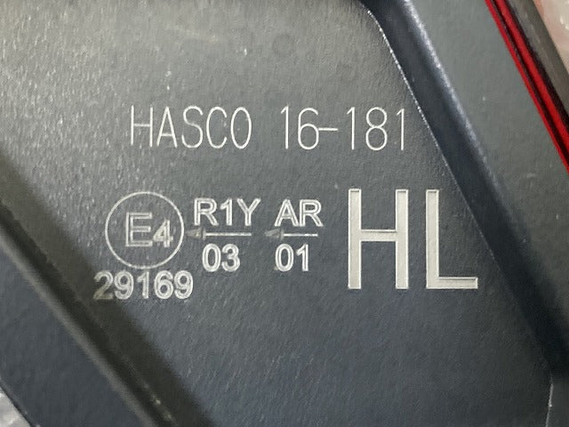 カローラ クロス ZSG10/ZVG11/ZVG15 純正 前期 左 フィニッシャーランプ/テールランプ LED 刻印HL HASCO 16-181 81591-16030(152587)