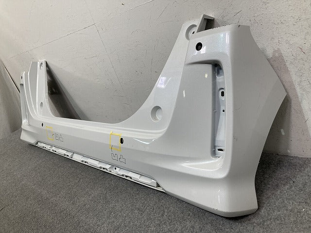 N-BOX/NBOX Nボックス カスタム/JF3/JF4 純正 後期 リア バンパー 71501-TTA-J200 プラチナホワイトパール NH883P ホンダ(152595)