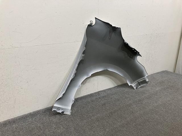 ヤリス KSP210/MXPA10/MXPA15/MXPH10/MXPH15 MXPH14/MXPH17 純正 左 フロント フェンダー プラチナホワイトパールマイカ 089(152602)