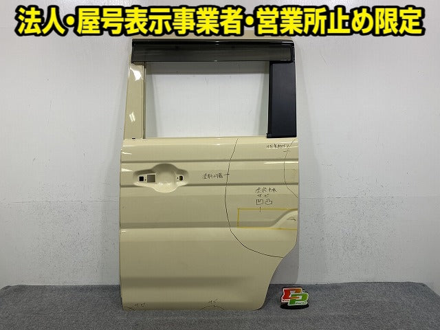 スペーシア MK54S/MK94S 純正 左 スライドドア バイザー付 リア ドア シフォンアイボリーメタリック ZVG スズキ(152634)