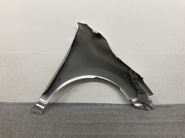ハリアー 80系 MXUA80/MXUA85/AXUH80/AXUH85 純正 左 フロント フェンダー スティールブロンドメタリック 4X1 トヨタ(152641)