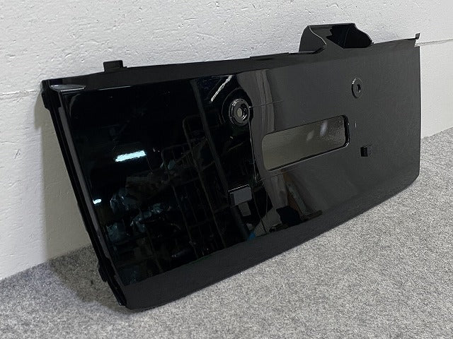 アルファード/ヴェルファイア 40系/AGH40 TAHA40W/AAHH40W 純正 リア ガーニッシュ 76802-V2010/76812-V2010 ブラック トヨタ(152655)