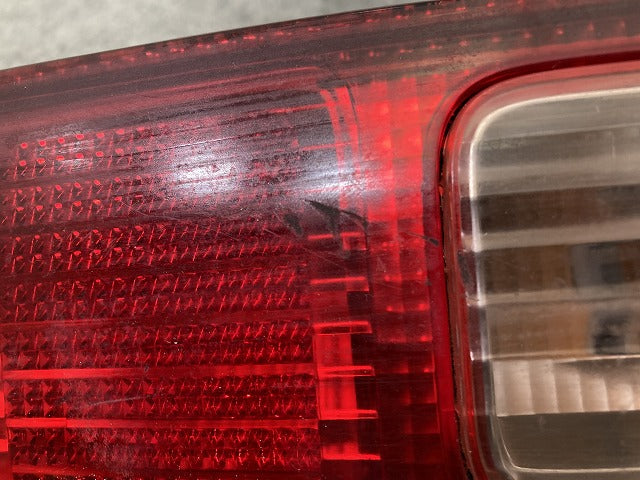ハイゼット S321V/S331V 純正 左右 テールランプ/ライト/レンズ ハロゲン 2点セット KOITO 220-51771 ダイハツ(152657)