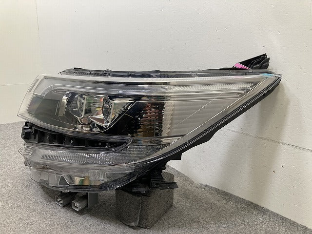 ジャンク!ノア NOAH 90系/MZRA90W/MZRA95W/ZWR90W/ZWR95W 純正 左 ヘッドライト/ランプ レベライザーLED 刻印M ICHIKOH 28-239(152690)