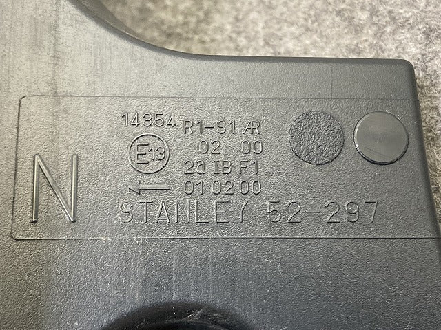アクア/AQUA NHP10 純正 中期 左 テールランプ/ライト/レンズ LED 刻印N STANLEY 52-297 81561-52D01 ブラック ソリッド トヨタ(152693)