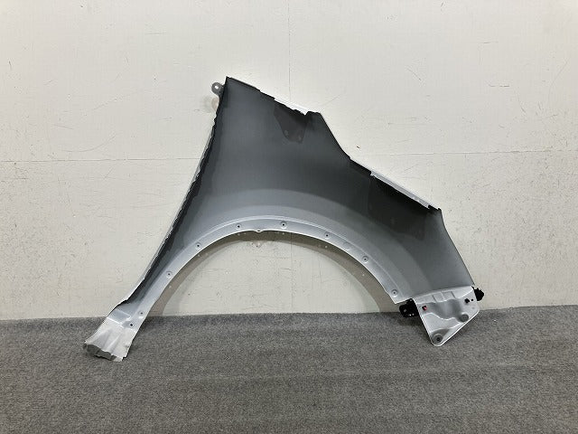 ロッキー A200S/A210S 純正 左 フロント フェンダー シャイニングホワイトパール W25 ダイハツ(152707)