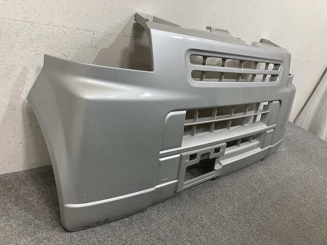 エブリィ DA64V/DA64W 純正 フロント バンパー 7171-68H0 シルキーシルバーメタリック Z2S スズキ(152709)