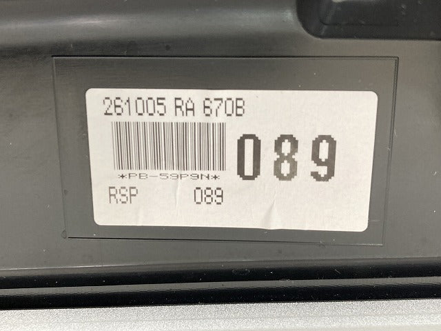 新車取り外し!ヴォクシー/ノア 90系/ZWR90W/ZWR95W/MZRA90W/MZRA95W 純正 リア スポイラー 76085-V1010 プラチナホワイトパール(152730)
