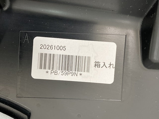 新車取り外し!ヴォクシー/ノア 90系/ZWR90W/ZWR95W/MZRA90W/MZRA95W 純正 リア スポイラー 76085-V1010 プラチナホワイトパール(152730)