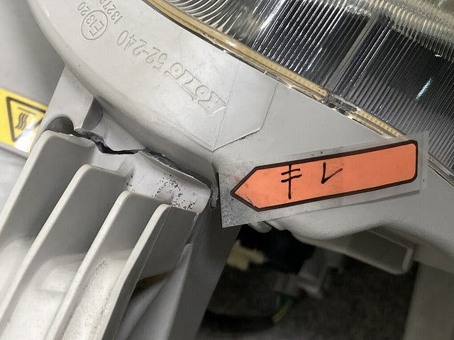 ジャンク!シエンタ NCP81G/NCP85G 純正 右 ヘッドライト/ランプ ハロゲン レベライザー KOITO 52-240 81145-52E50 トヨタ(152742)